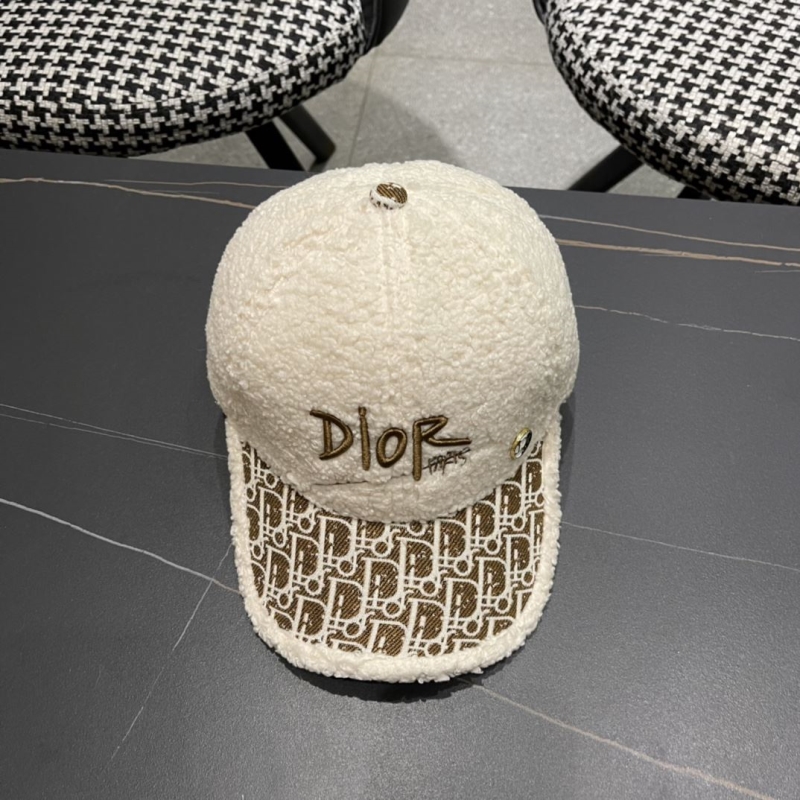 CHRISTIAN DIOR